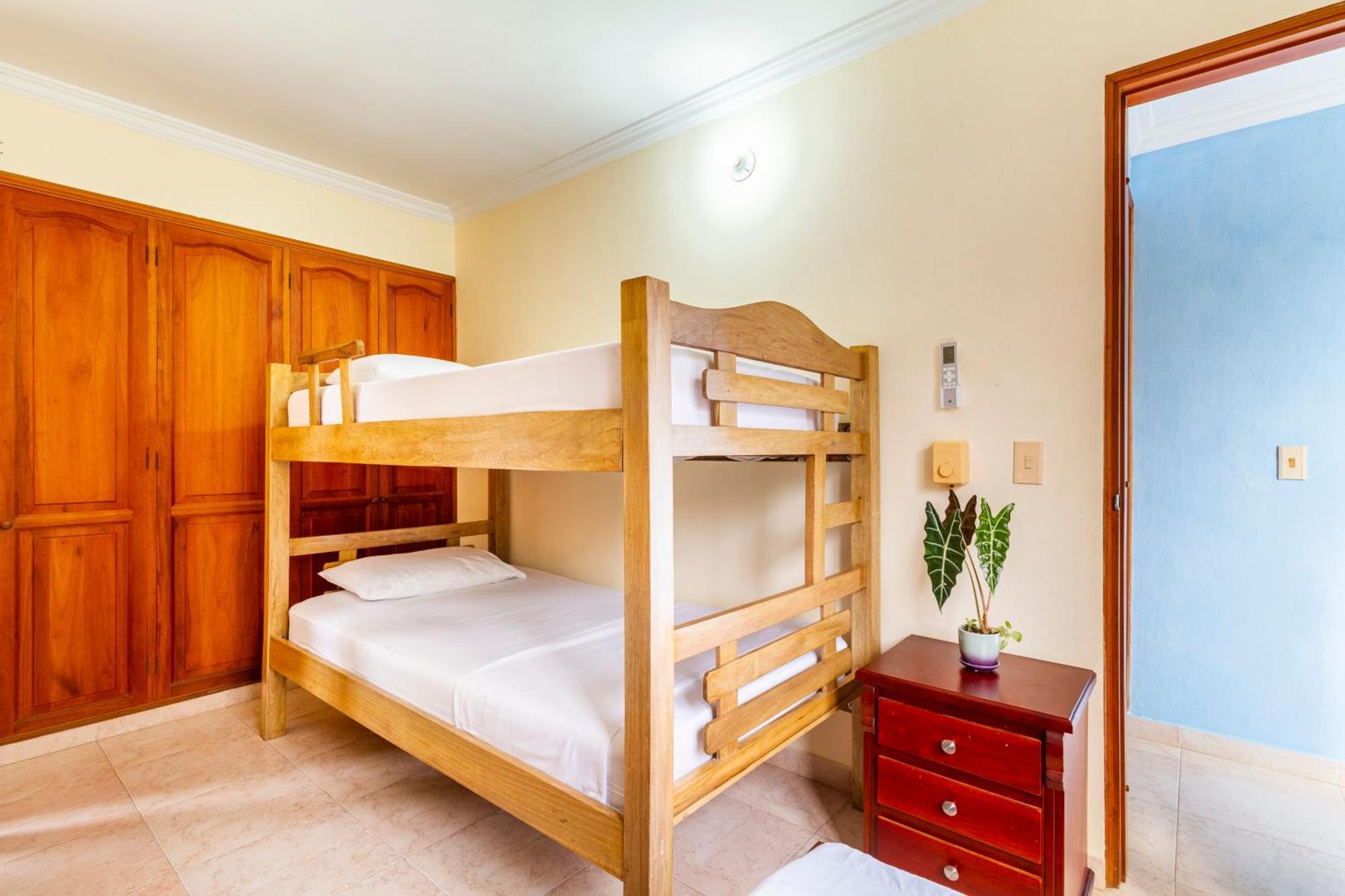 Hostal Cartagonova - Habitaciones Privadas Y Amplias Cerca A Zonas Turisticas Cartagena Exteriör bild