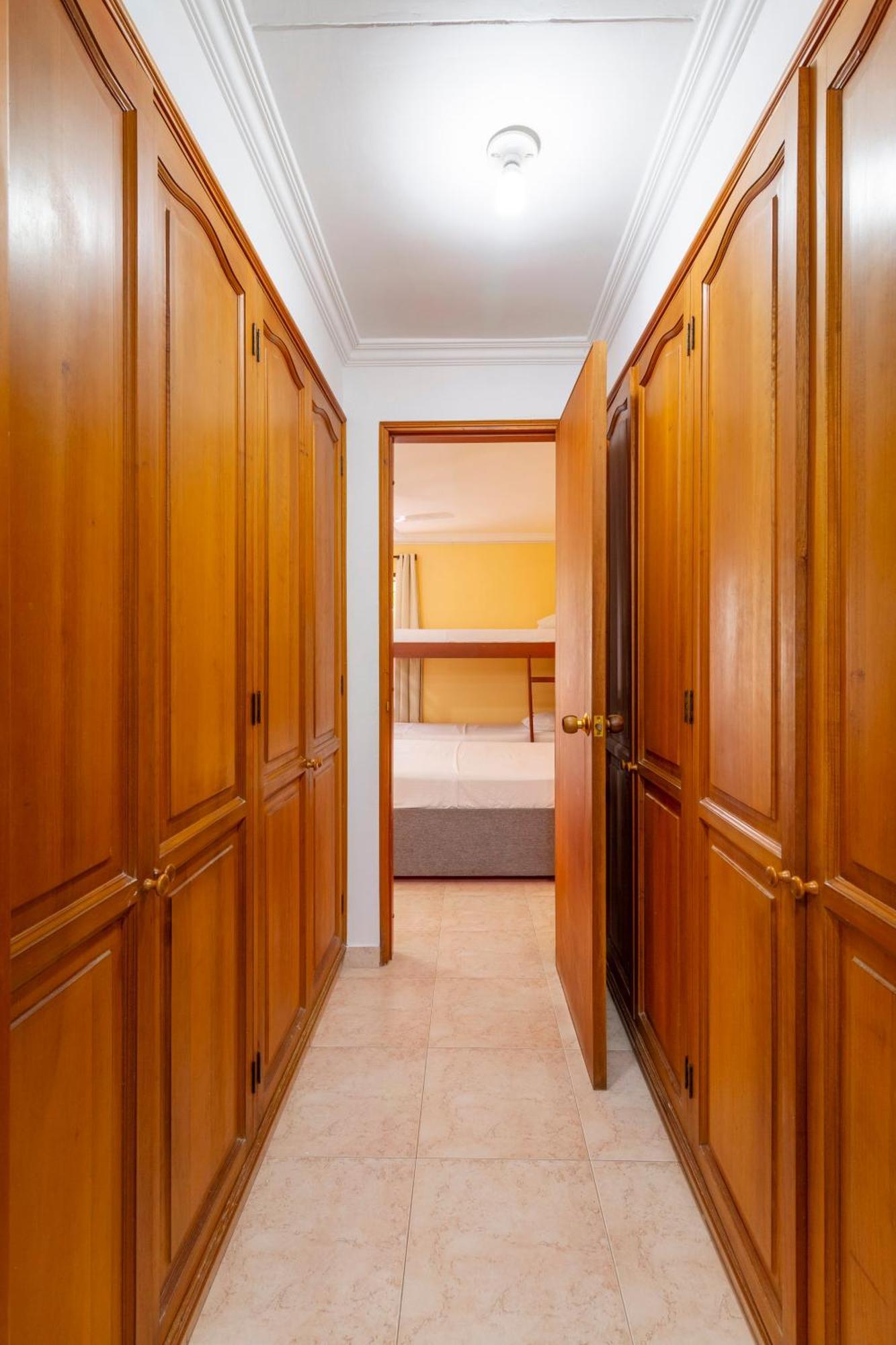 Hostal Cartagonova - Habitaciones Privadas Y Amplias Cerca A Zonas Turisticas Cartagena Exteriör bild
