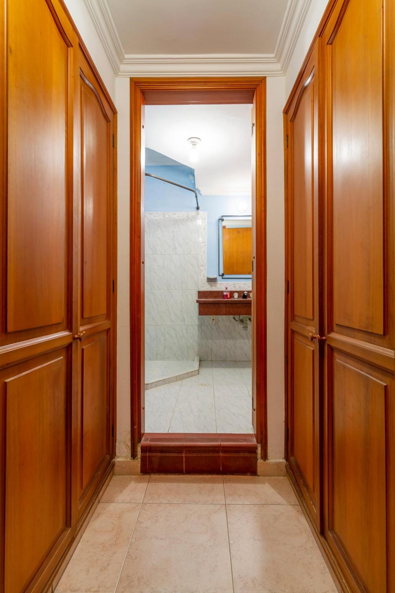 Hostal Cartagonova - Habitaciones Privadas Y Amplias Cerca A Zonas Turisticas Cartagena Exteriör bild