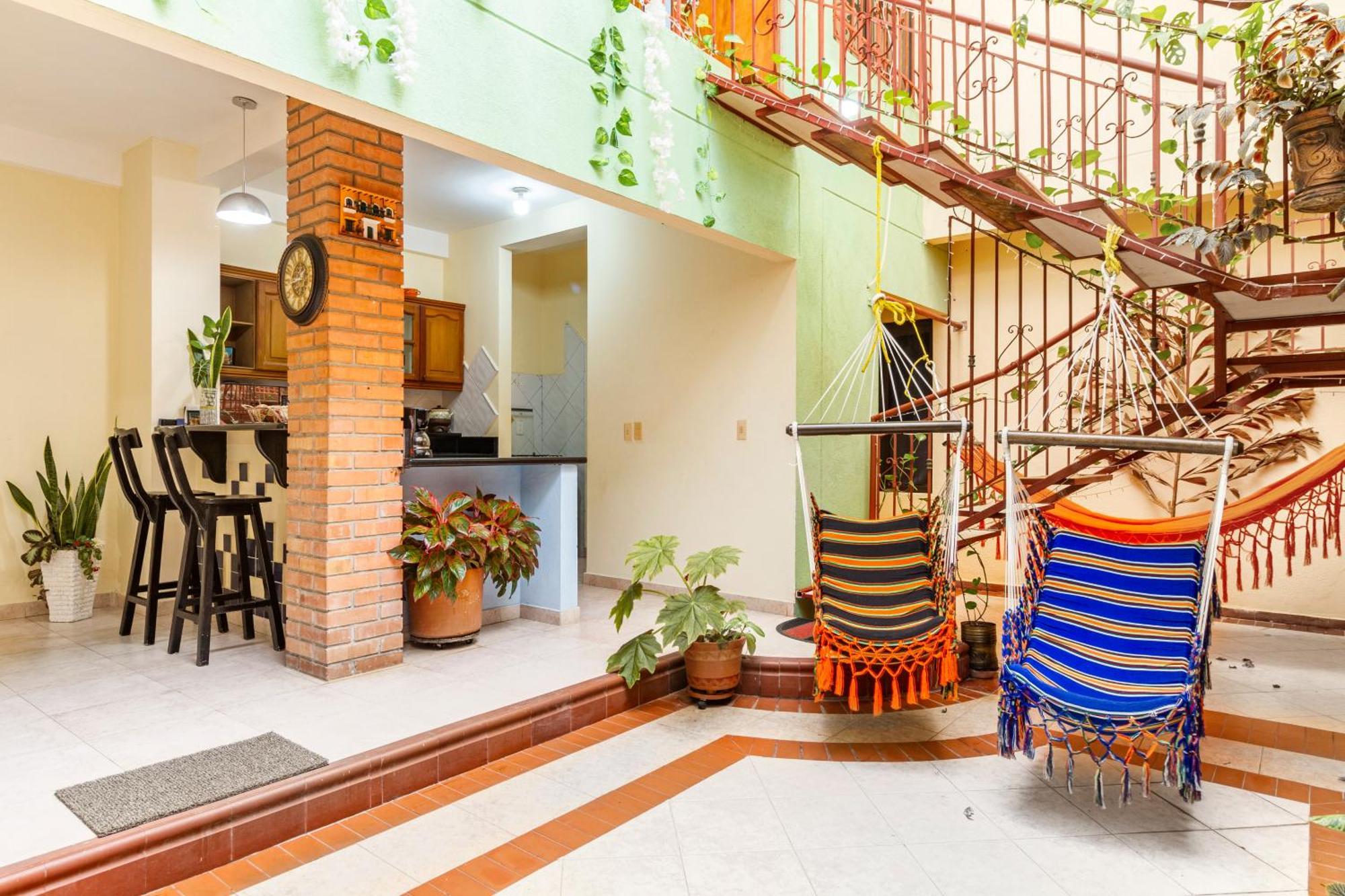 Hostal Cartagonova - Habitaciones Privadas Y Amplias Cerca A Zonas Turisticas Cartagena Exteriör bild